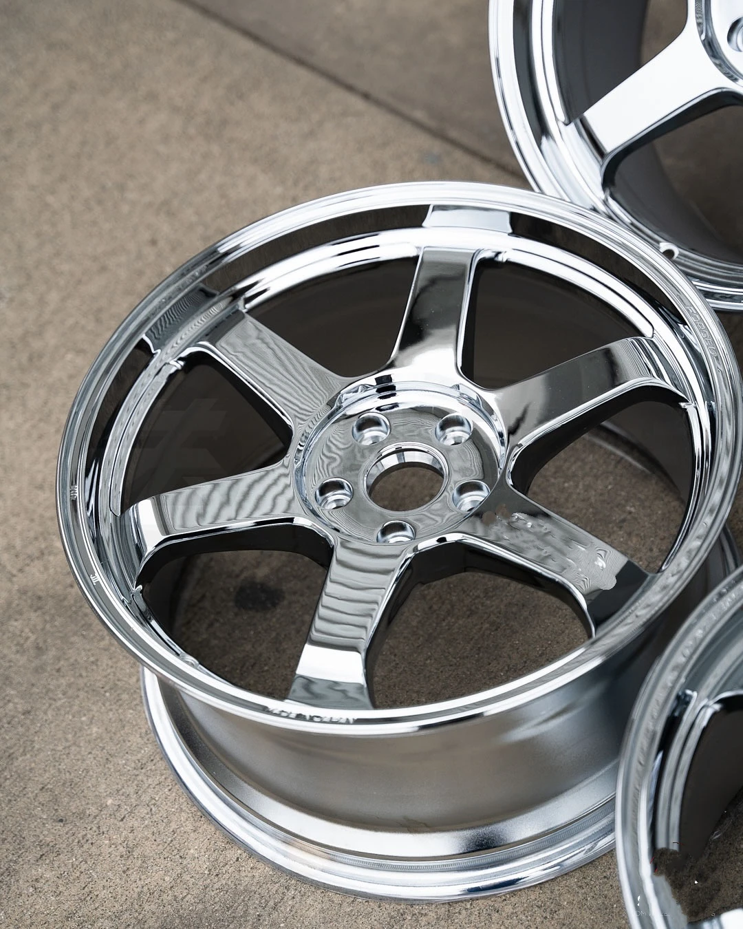 Custom Forged Alloy Luxury Chrome Racing Car Wheel 5x112 Rims 15 -26 Inch Wheel 5x114.3 5x127