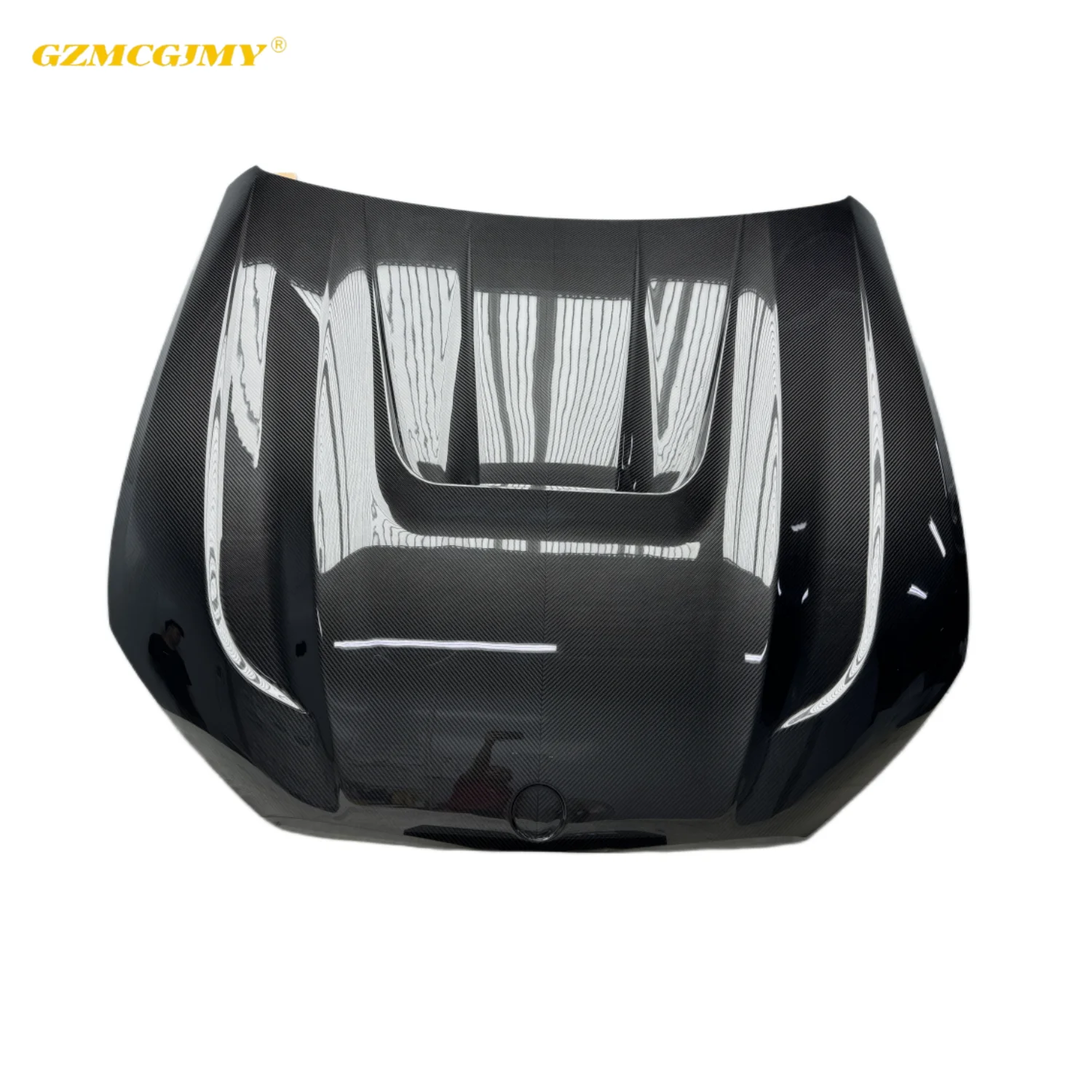 High Quality Car Replacement Dry Carbon Material Engine Hood Suitable For BMW M8 F91 F92 F93 Dry Carbon Fiber Engine Hood