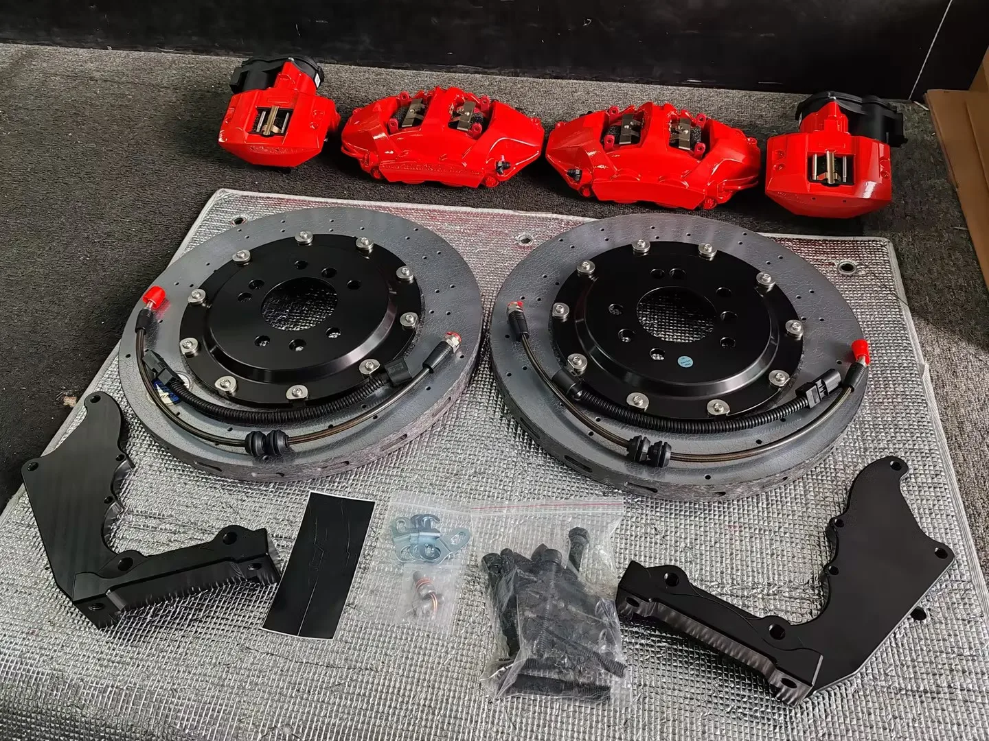 Wholesale Hot Sale 21z With Epb Ceramic Rotor 4 Pot Brake Caliper Kit For Porsche Macan Cayenne